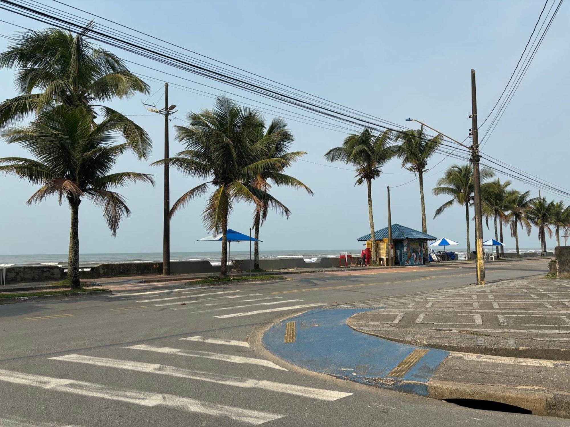 Ap 50 Metros Do Mar Lejlighed Mongaguá Eksteriør billede
